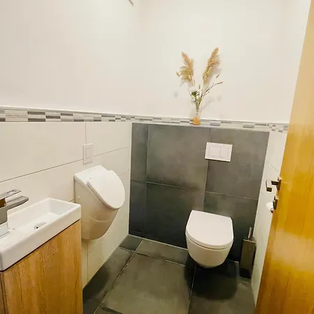 Stefaner Apartament *